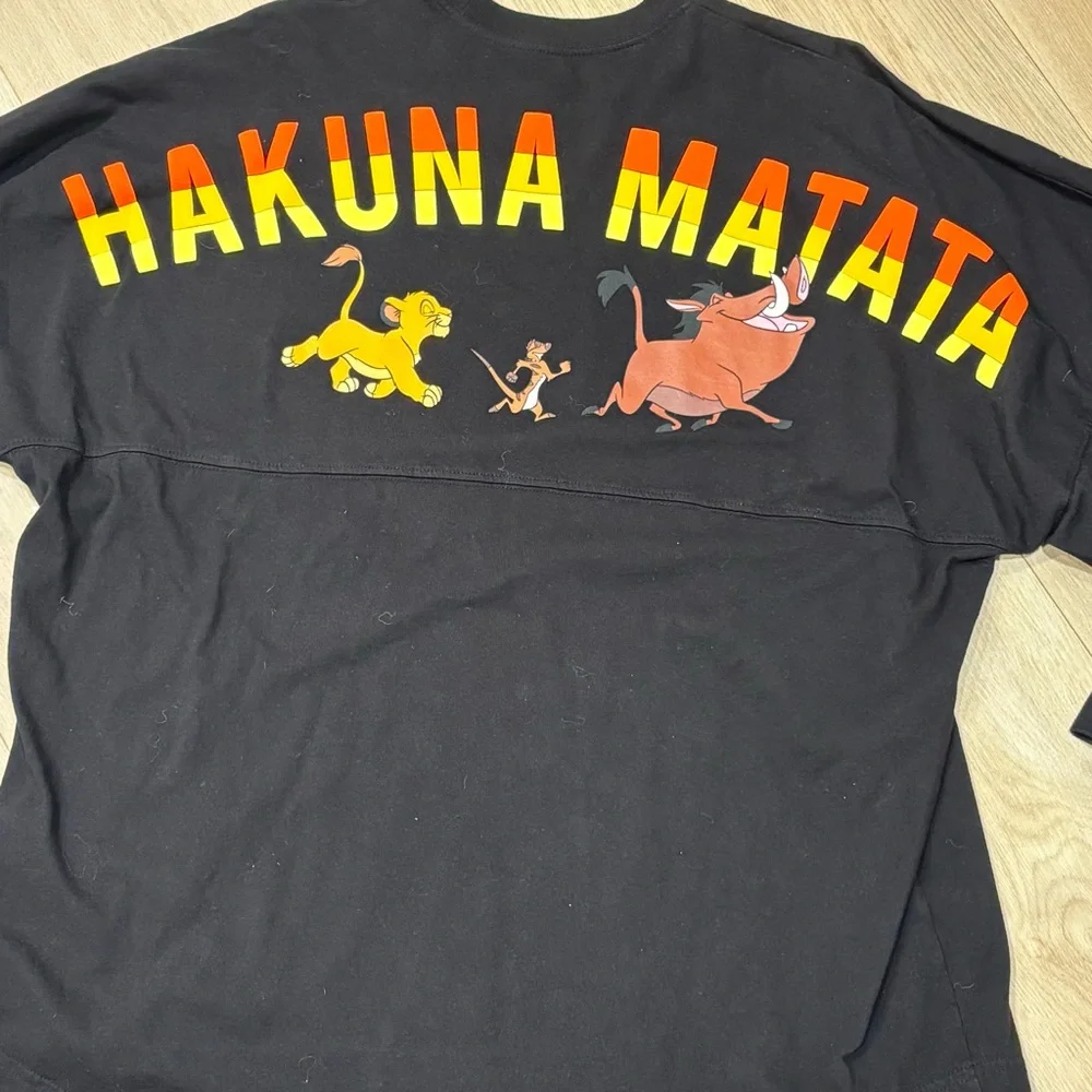 The Lion King Hakuna Matata Spirit Jersey Disney Large Timon Pumbaa Simba - Picture 3 of 9